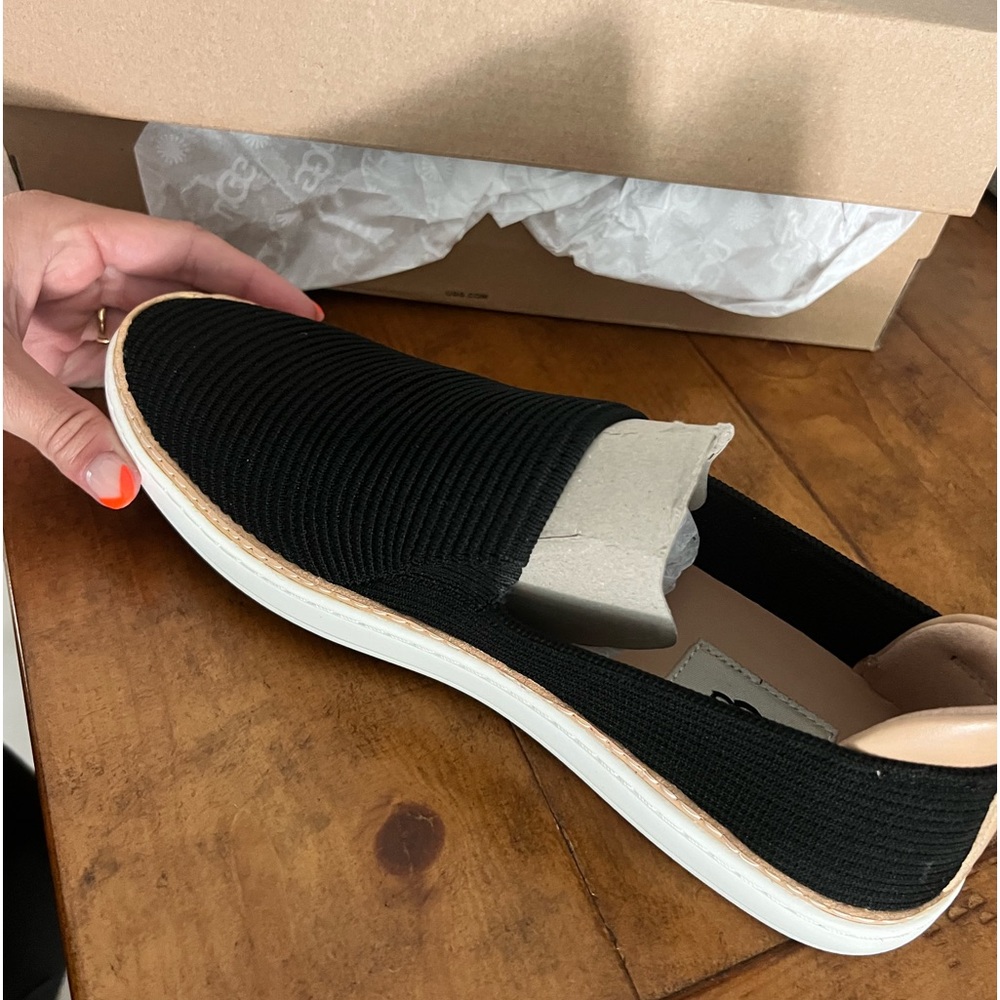 Ugg slip on shoes sz 9